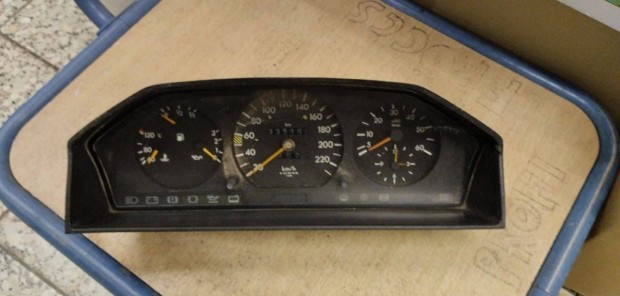 Mercedes W124 műszeregység hibás