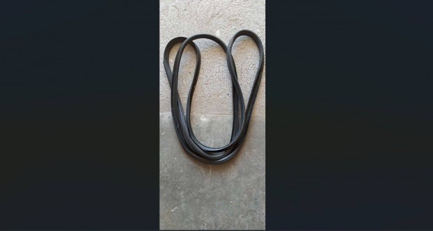 Mercedes W126 sedan csomagt�r k�der gumi t�m�t�s