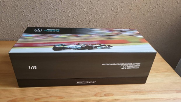 Mercedes W13 2022 Lewis Hamilton modell aut -  Minichamps 1:18 1/18