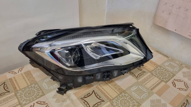 Mercedes W156 GLA Jobb els fnyszr A1569067600