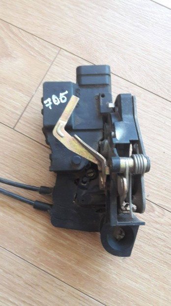 Mercedes W163 ML jobb hátsó ajtózár