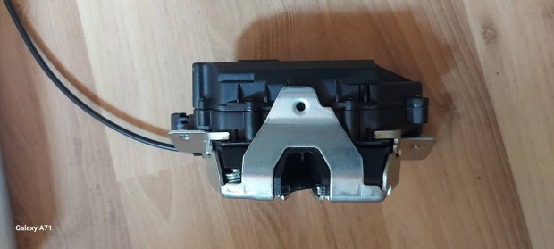 Mercedes W164 Hatso Ajto Elektronika Uj