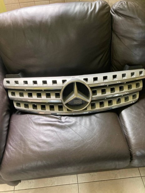 Mercedes W164 ML hűtőrács