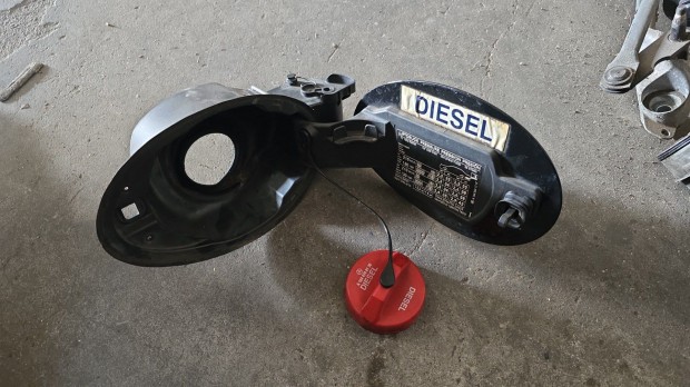 Mercedes W164 Tankajt� A1646300764 elad�