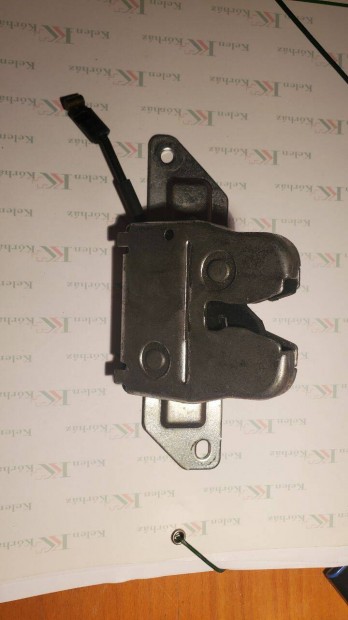 Mercedes W168 csomagtr ajt zr (facelift)