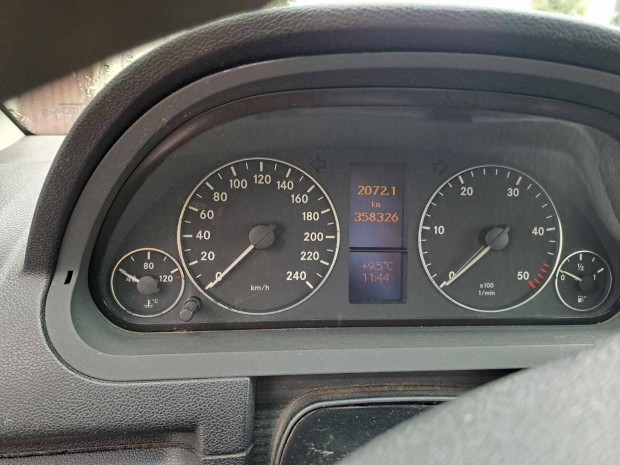 Mercedes W169 200 CDI km óra