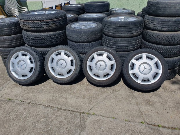 Mercedes W169 W246 W204 W205 a b c gyári dísztárcsa 16"