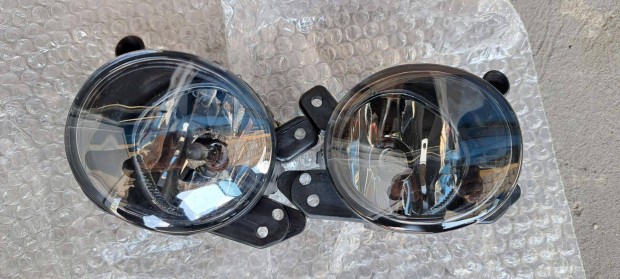 Mercedes W169 W246 W204 W219 X156 X164 X204 R230 ködlámpa bal jobb Új