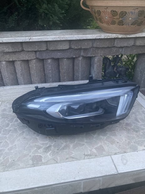 Mercedes W177 A-class bal Led fényszóró(A1779065403)