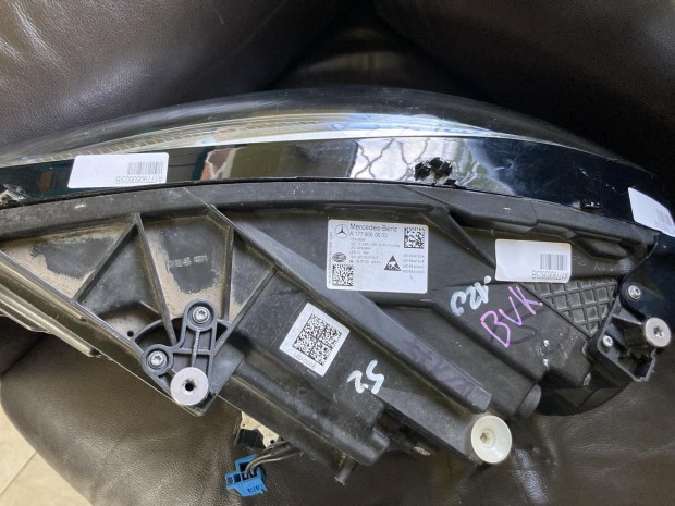 Mercedes W177 jobb els fnyszr A1779060603 elad