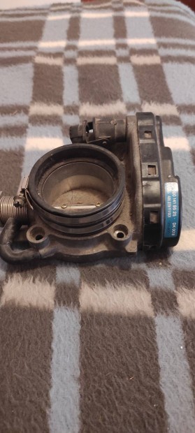 Mercedes W202(fojtószelep) 1.8 benzines motorra való.