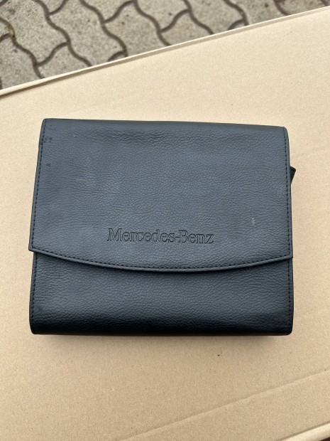 Mercedes W203 W205 W212 W221 gyri br kesztytartba irattart mappa