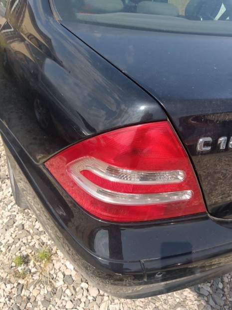 Mercedes W203 hátsó lámpa