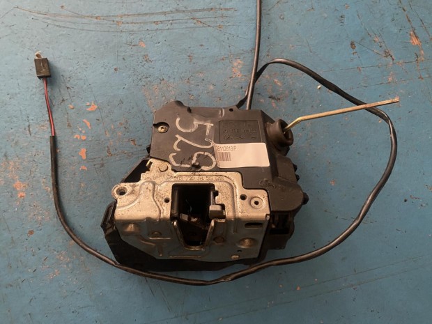 Mercedes W203 jobb els� ajt�z�r szerkezet 4138112618 elad�