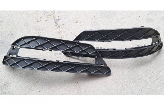 Mercedes W204 C nappali menetfny burkolat jobb bal