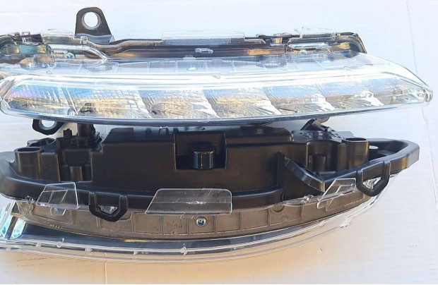 Mercedes W204 W221 S W251 R W218 CLS nappali menetfny jobb bal j