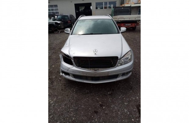 Mercedes W204 - C-class 220 cdi kombi automata bontott mindene eladó