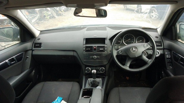 Mercedes W204 - C-class C180 om271 2008 bontott mindene eladó