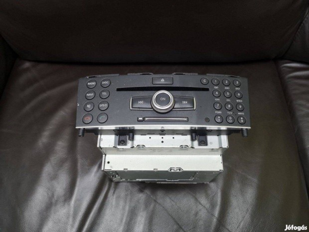 Mercedes W204 - C-class bontott kzps konzol elad