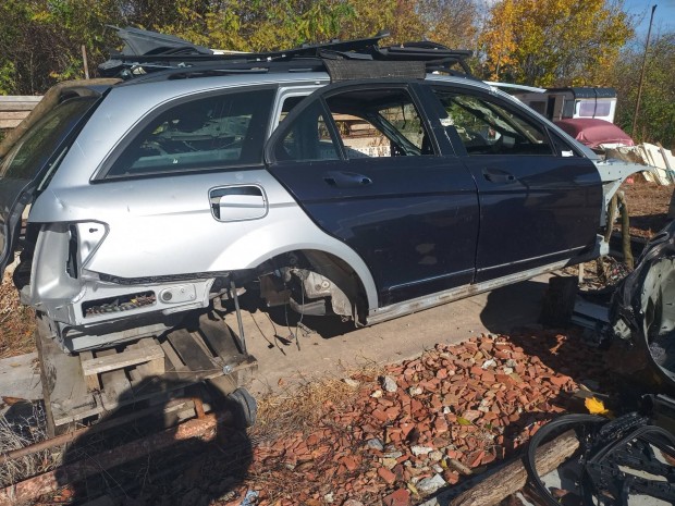 Mercedes W204 karosszria srvd ajt