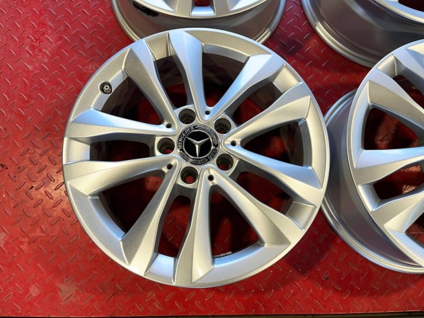 Mercedes W205 17" 5x112 gyári alufelni eladó 17 coll A B C CLA