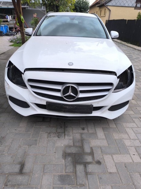 Mercedes W205 C220cdi 2017 csavaros eleje