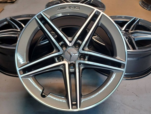 Mercedes W205 C63 AMG 5x112 8,5-9,5x19 ET38-56 4db