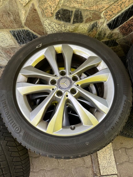 Mercedes W205 C 17" alufelni Continental tli gumival Tpms-el elad