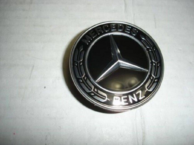Mercedes W205 - C-class géptető embléma eladó. Cikkszám:0008173305