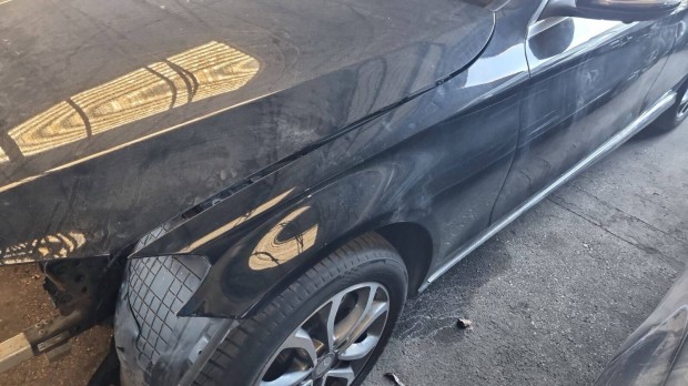 Mercedes W205 bal első ajtó