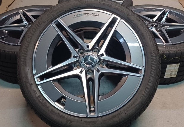 Mercedes W206 AMG 5x112 7,5-9x18 225/45 255/40 R18 nyári gumikkal