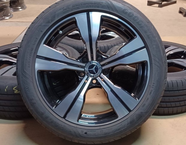 Mercedes W206 All Terrain 5x112 8x18 245/45 R18 ny�ri gumikkal 4db
