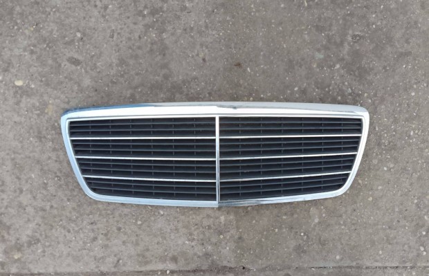 Mercedes W210 FL classic hűtőrács. Személyesen