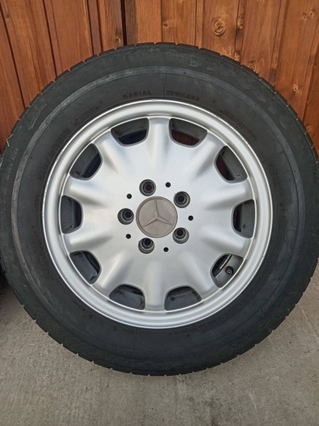 Mercedes W210 haszn�lt gy�ri alufelni, k�nny�f�mfelni garnit�ra 15"