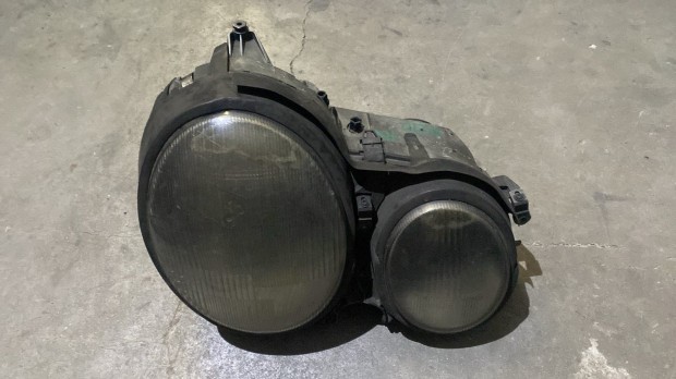 Mercedes W210 jobb fnyszr 95-99 A2108203061 elad
