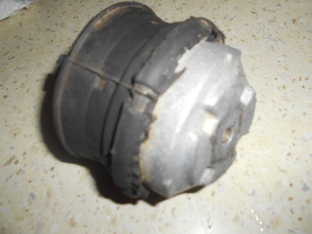 Mercedes W210 motortart bak