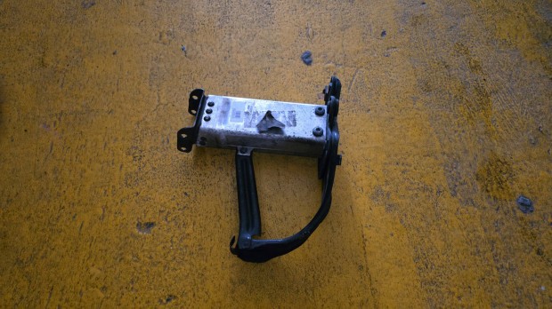 Mercedes W211 bal kereszttart nylvny A2116200795 elad