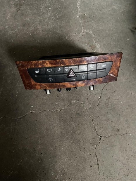 Mercedes W211 elakad�sjelz� kapcsol� sor A2116800552 elad�