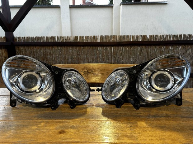 Mercedes W211 facelift gy�ri Hella f�nysz�r� p�r 