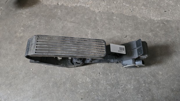 Mercedes W211 gzpedl A2113000504 elad