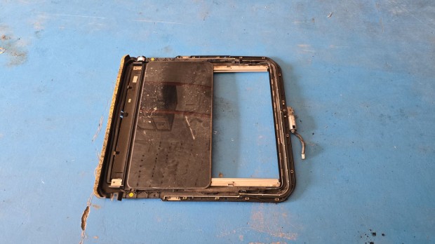 Mercedes W211 napfnytet komplett A2117801929 elad