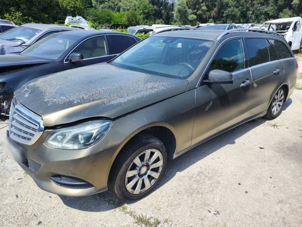 Mercedes W212 E200 CDI Alkatr�szek Bontott Alkatr�sz