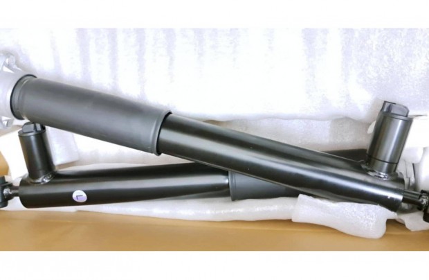 Mercedes W212 E W218 CLS bal hts Airmatic lengscsillapt