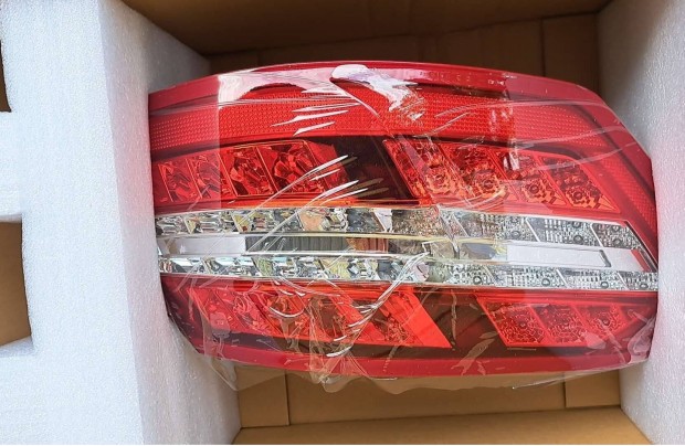 Mercedes W212 sedan j hts lmpa 2009-2013 jobb bal