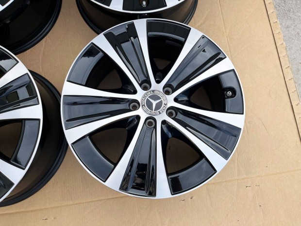 Mercedes W213 18" 5x112 gyri bicolor alufelni 18 coll C CLA E