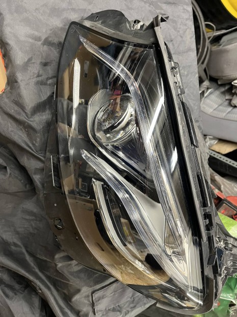 Mercedes W213 Bal első Multibeam fényszóró