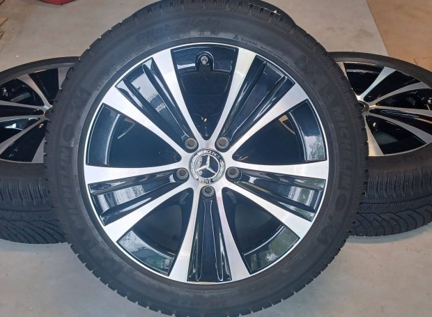 Mercedes W213 E klasse 5x112 8x18 245/45 R18 téli gumikkal 4db