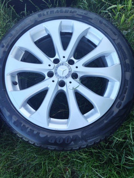 Mercedes W213 E osztály alufelni + 245/45r18 Good Year téligumi