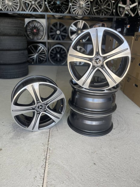 Mercedes W213 gyari 17" 