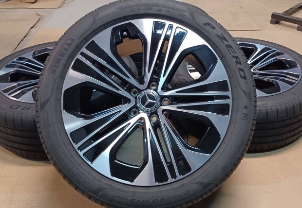 Mercedes W214 5x112 8,5-9,5x19 245/45 275/40 R19 nyári gumikkal 4db